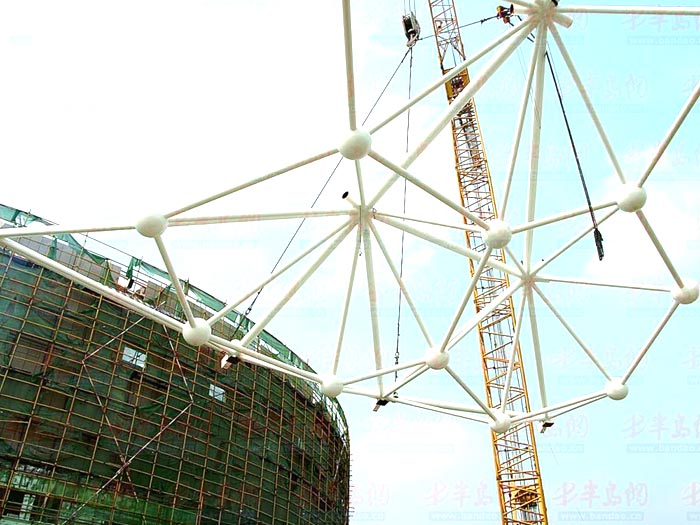 大理体育馆网架安装